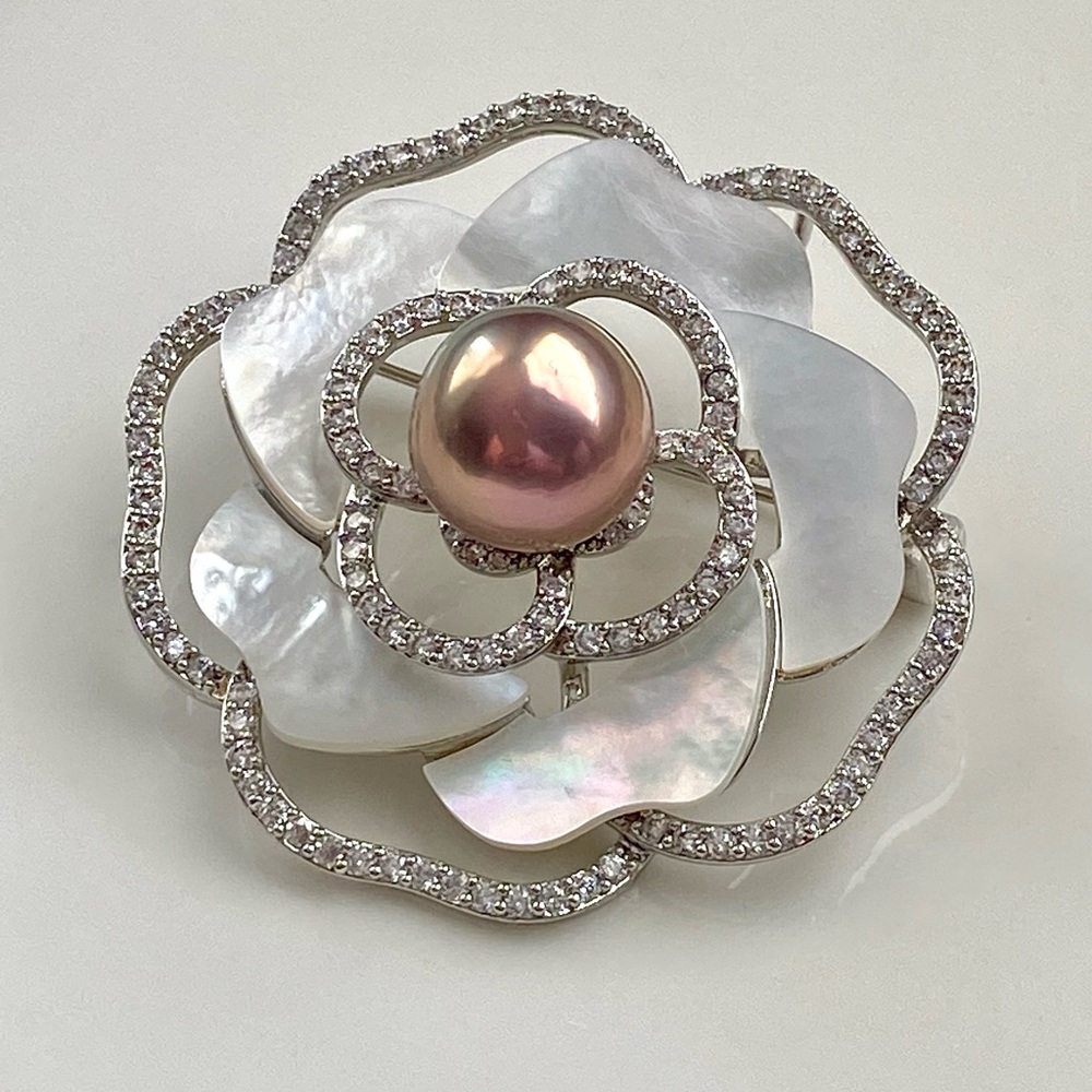 P240-Handmade Metallic Edison Pearl And Mother-of-Pearl Flower Brooch/Pendant - Picture 6 of 11